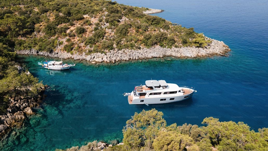 Yacht vista aerea